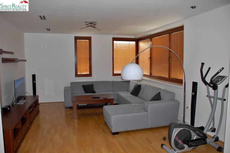 Rent Three bedroom apartment, Three bedroom apartment, Dunajská, Brati